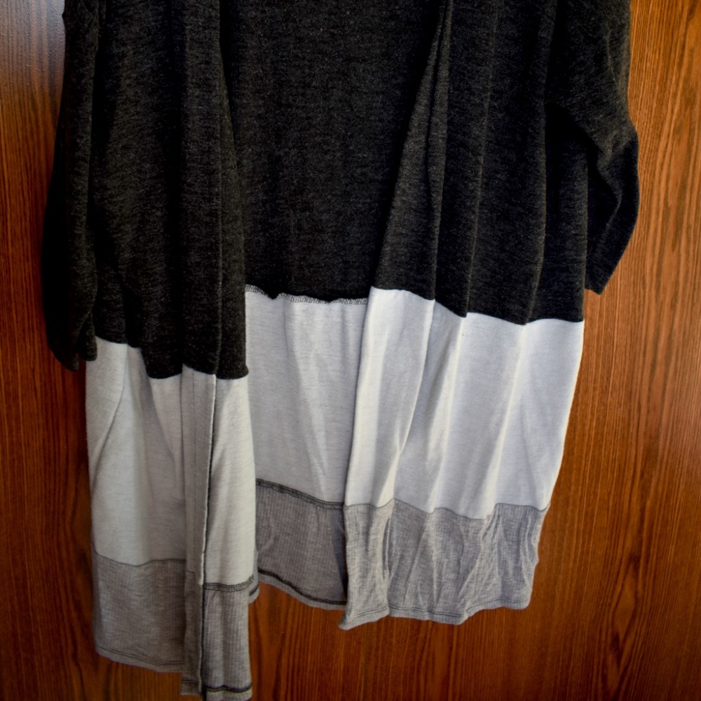 Tricolored Cardigan - Maurices - 3X